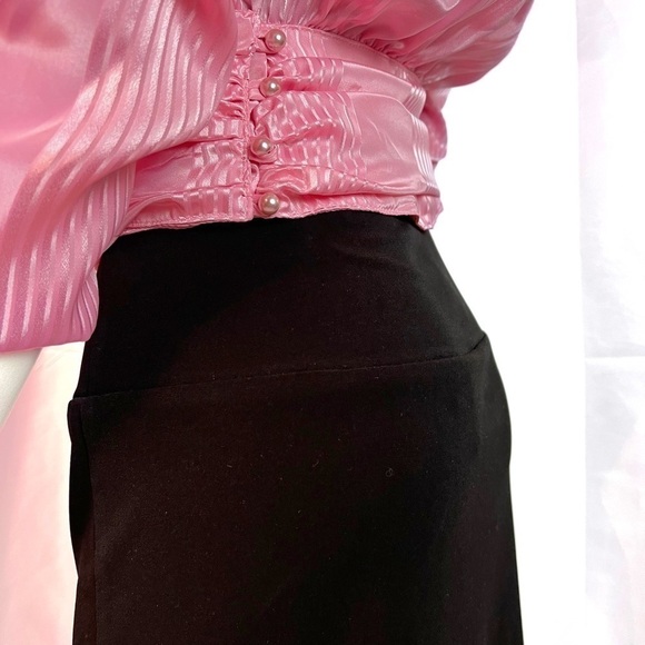 VINTAGE SILKY  TOUCH WRAP HEART TOP BARBIE PINK POLYESTER TOP PLUNGING NECK TOP - Picture 9 of 10